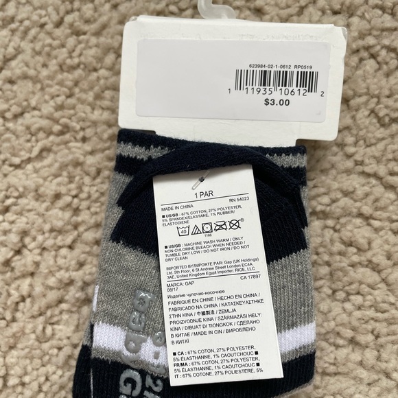 New Bundle: Luvable Friends Baby 6 pair Socks & Gap 1 pair socks - Picture 5 of 5